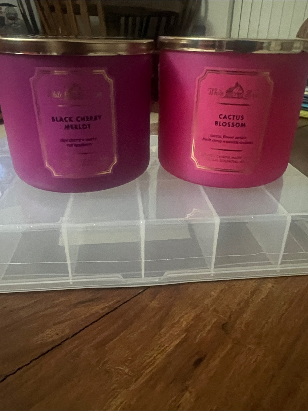 White Barn scented candles 2pack